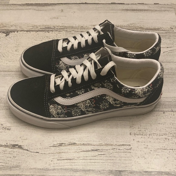 Genuine Vans Old Skool Black and White Flash Skull  Women’s 7. 5 Men’s 6.0 - Picture 13 of 14